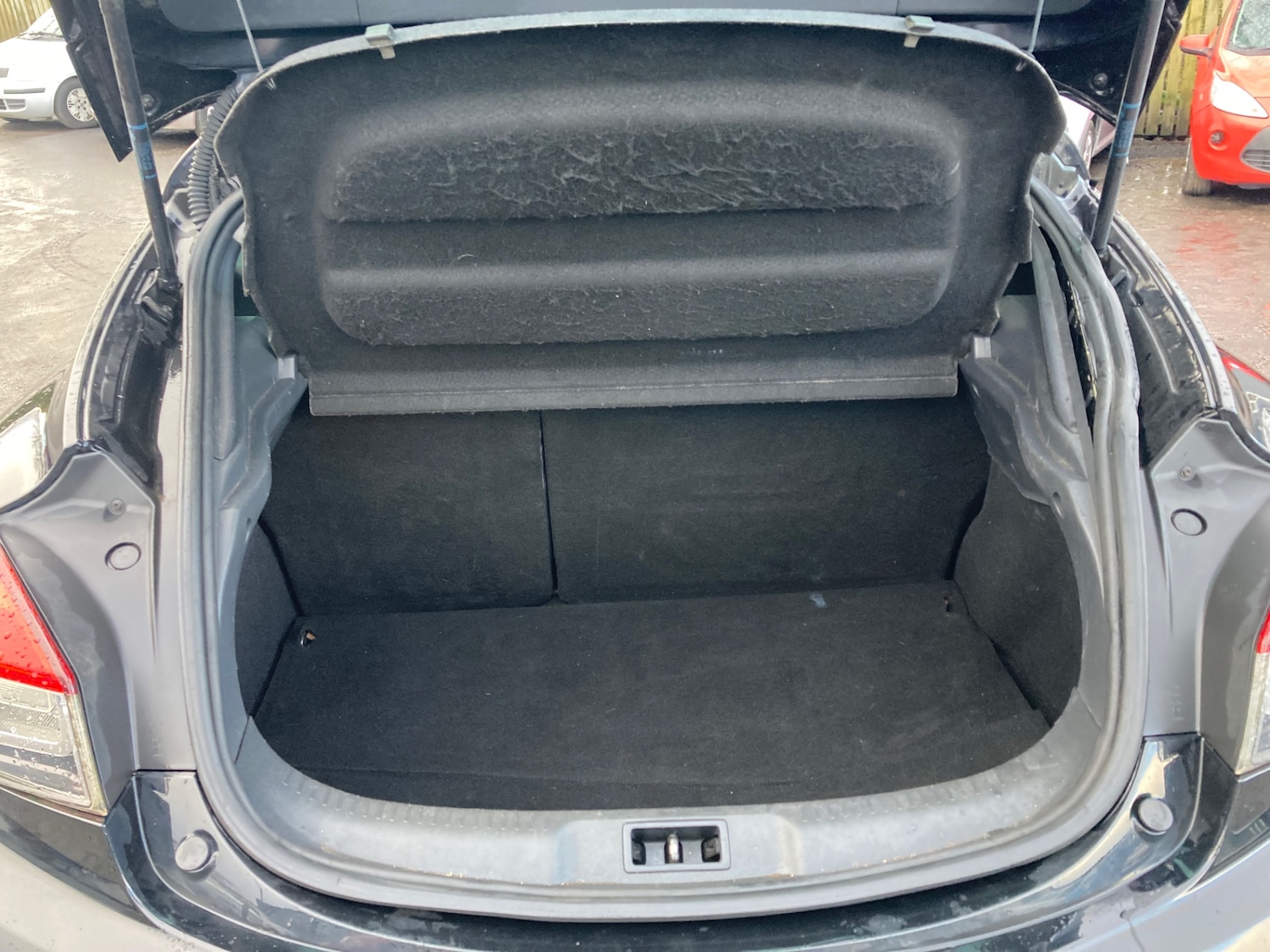 Used Renault Megane 2011 for sale - 76859918: Photo 9