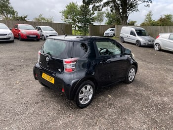 Used Toyota IQ 2010 for sale - 79865585: Photo