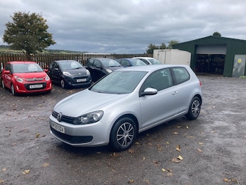 Used Volkswagen Golf 2009 for sale - 76143944: Photo