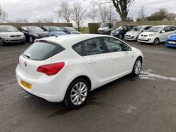 Used Vauxhall Astra 2012 for sale - 77326412: Photo