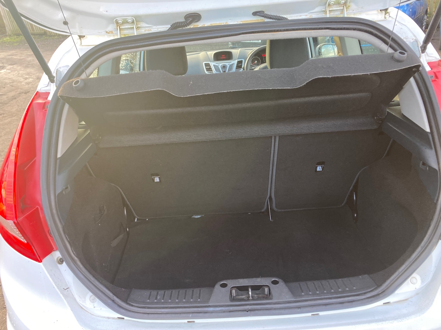 Used Ford Fiesta 2012 for sale - 76682506: Photo 9