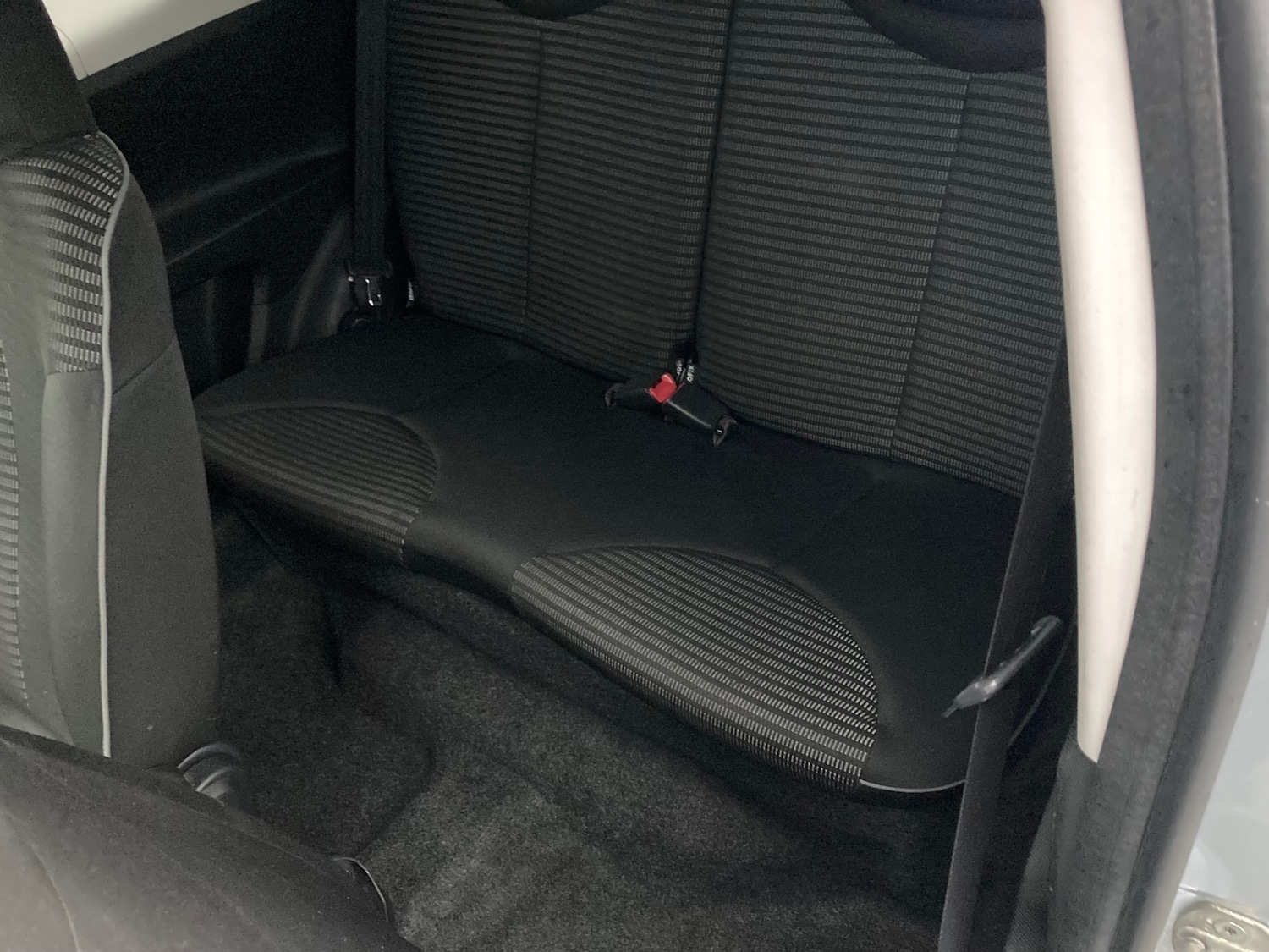 Used Peugeot 107 2012 for sale - 77052231: Photo 8