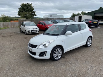 Used Suzuki Swift 2015 for sale - 79527566: Photo
