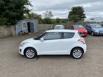 Used Suzuki Swift 2015 for sale - 79527566: Photo