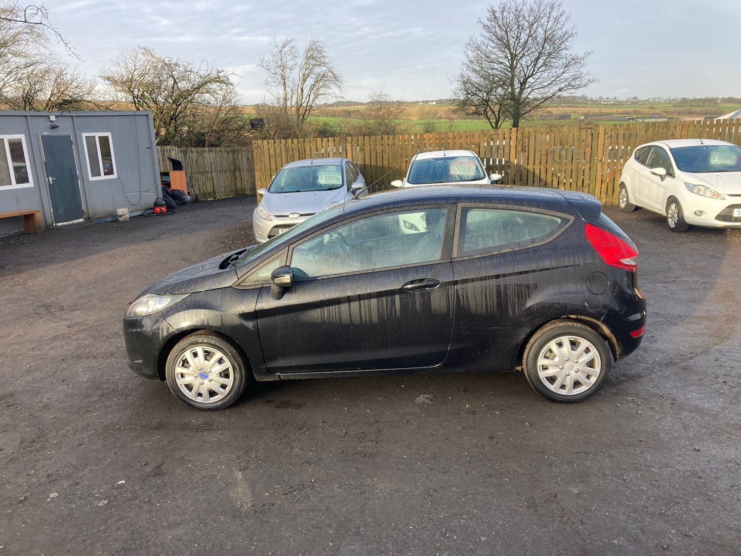 Used Ford Fiesta 2011 for sale - 76946410: Photo 2