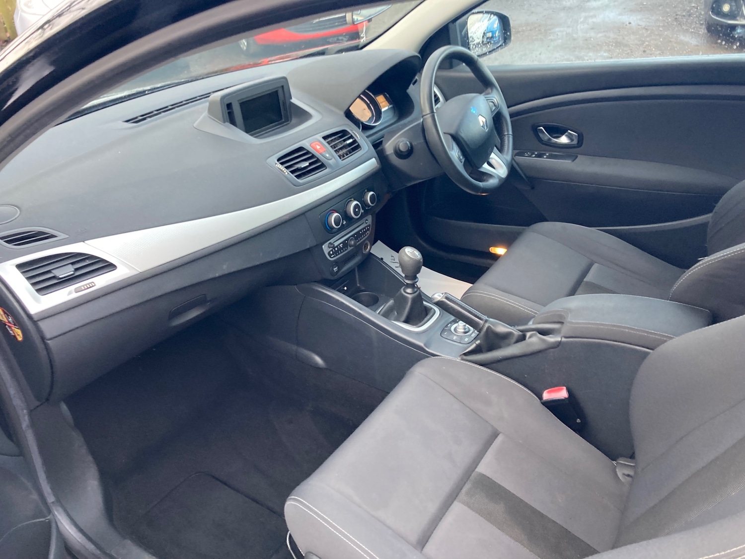 Used Renault Megane 2011 for sale - 76945626: Photo 7