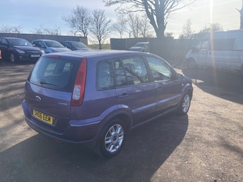 Used Ford Fusion 2006 for sale - 77950968: Photo