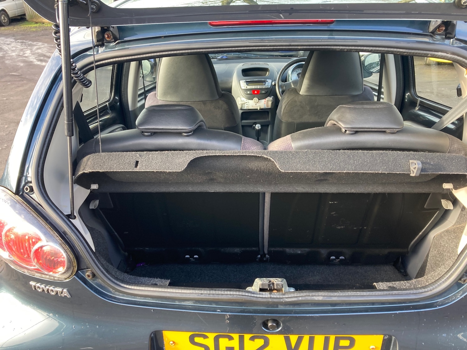 Used Toyota AYGO 2012 for sale - 77793024: Photo 9