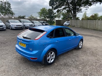 Used Ford Focus 2010 for sale - 79839249: Photo