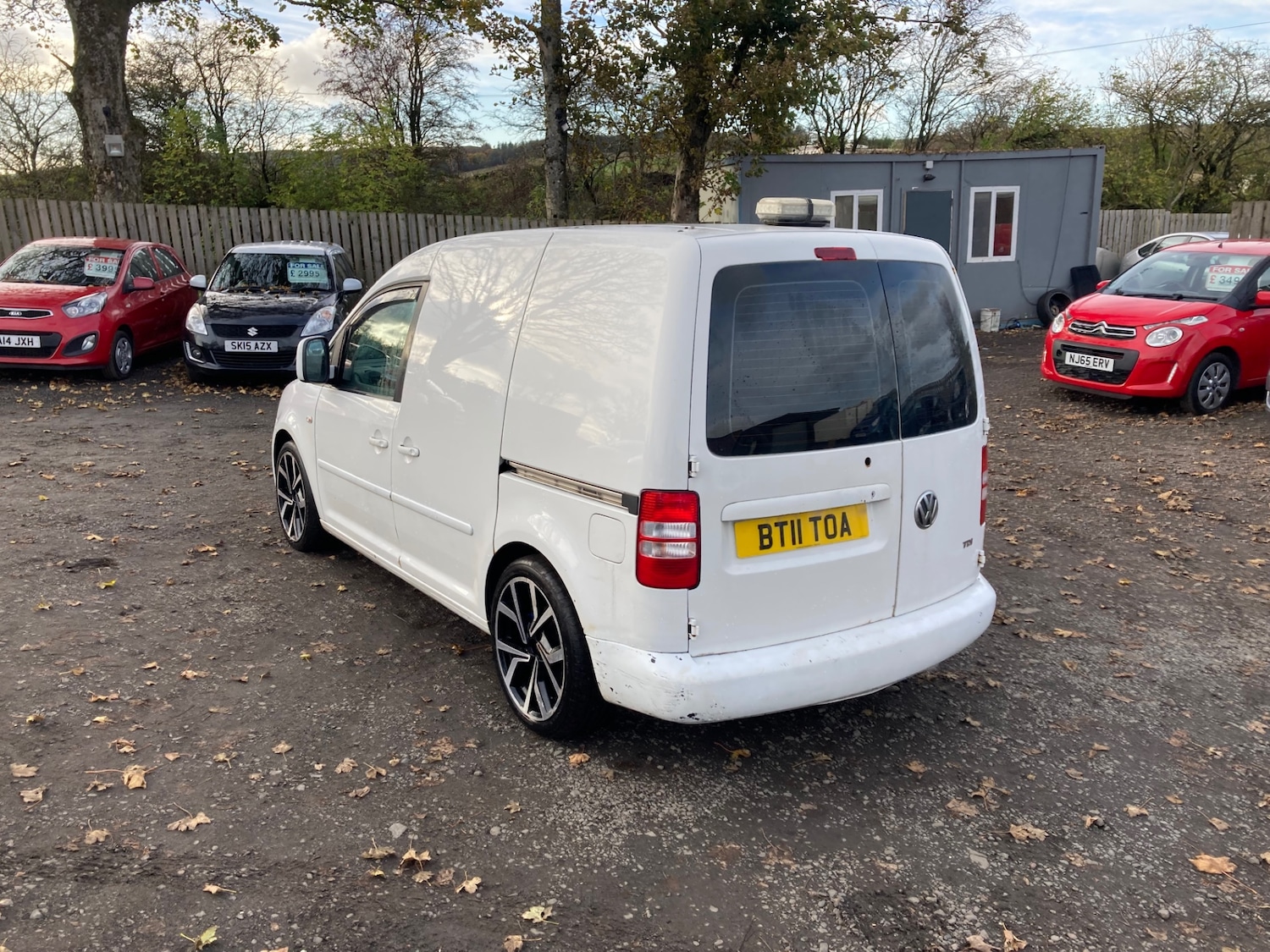 Used Volkswagen Caddy 2011 for sale - 76355008: Photo 3