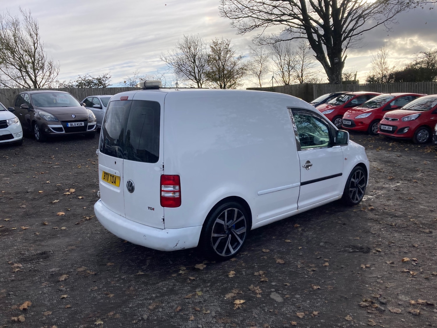 Used Volkswagen Caddy 2011 for sale - 76355008: Photo 4