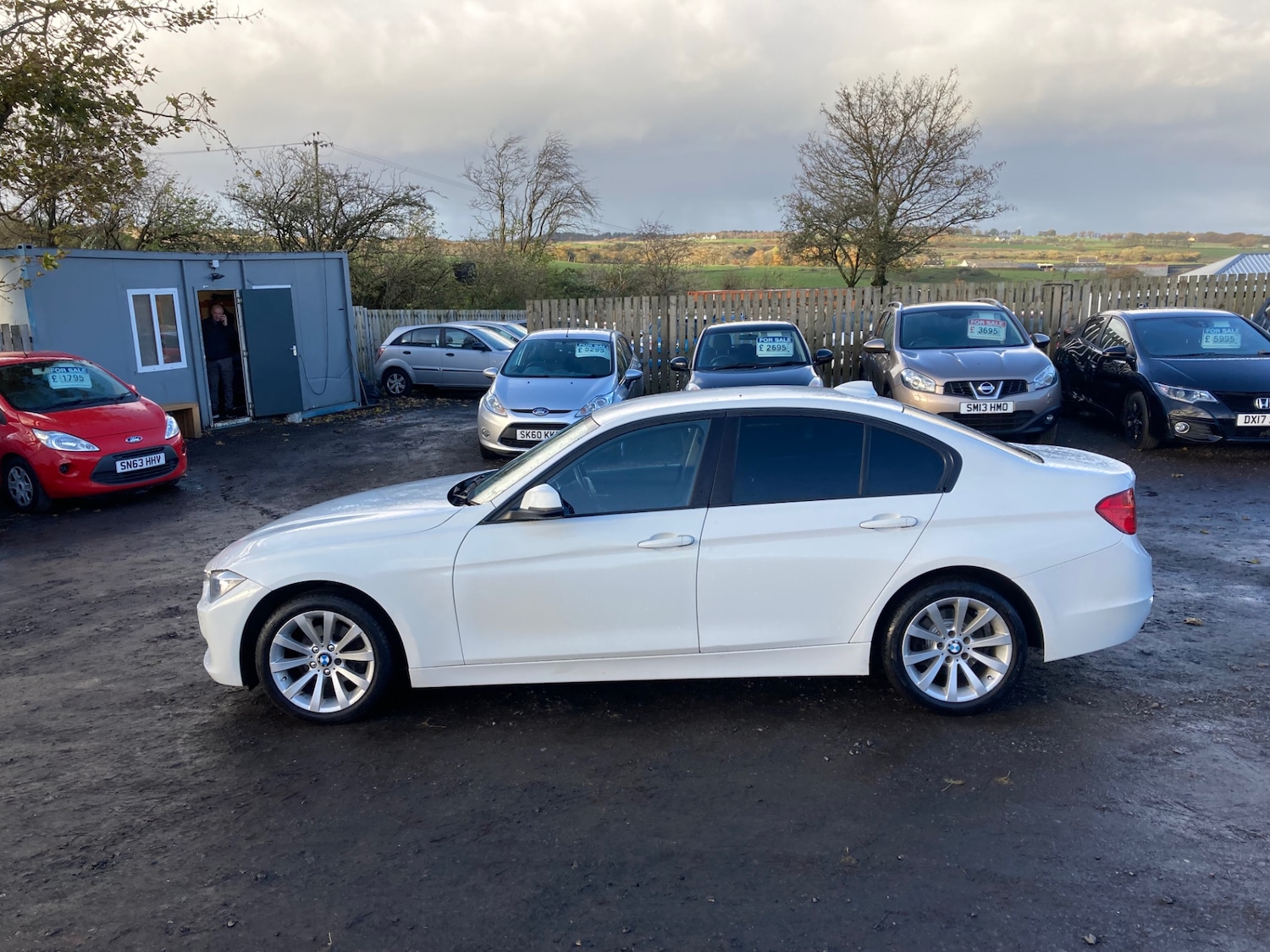 Used BMW 3 Series 2013 for sale - 76437952: Photo 2