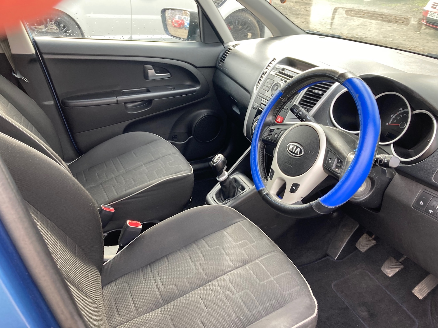 Used Kia Venga 2012 for sale - 76664885: Photo 7