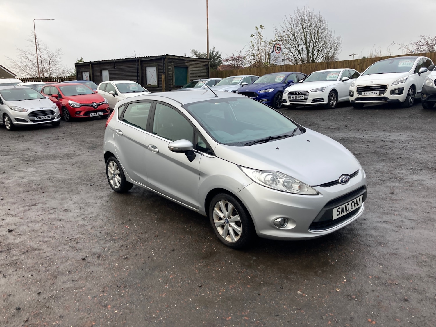 Used Ford Fiesta 2010 for sale - 76565265: Photo 5