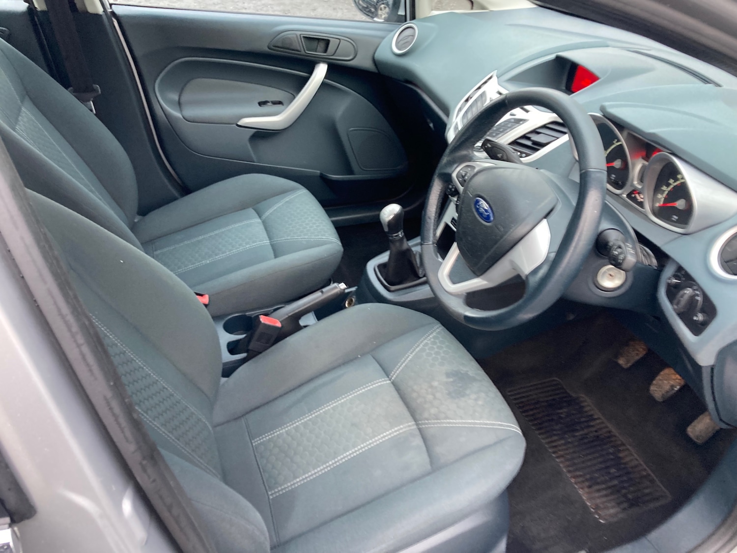 Used Ford Fiesta 2010 for sale - 76565265: Photo 7