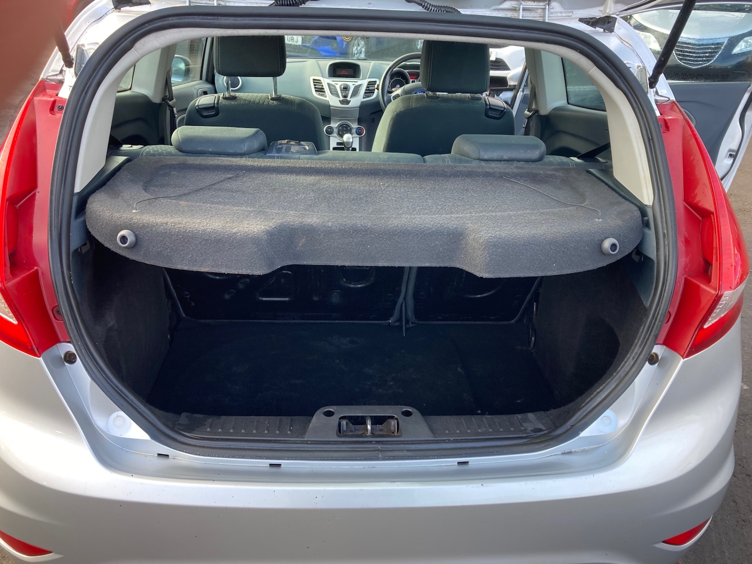 Used Ford Fiesta 2010 for sale - 77661990: Photo 9