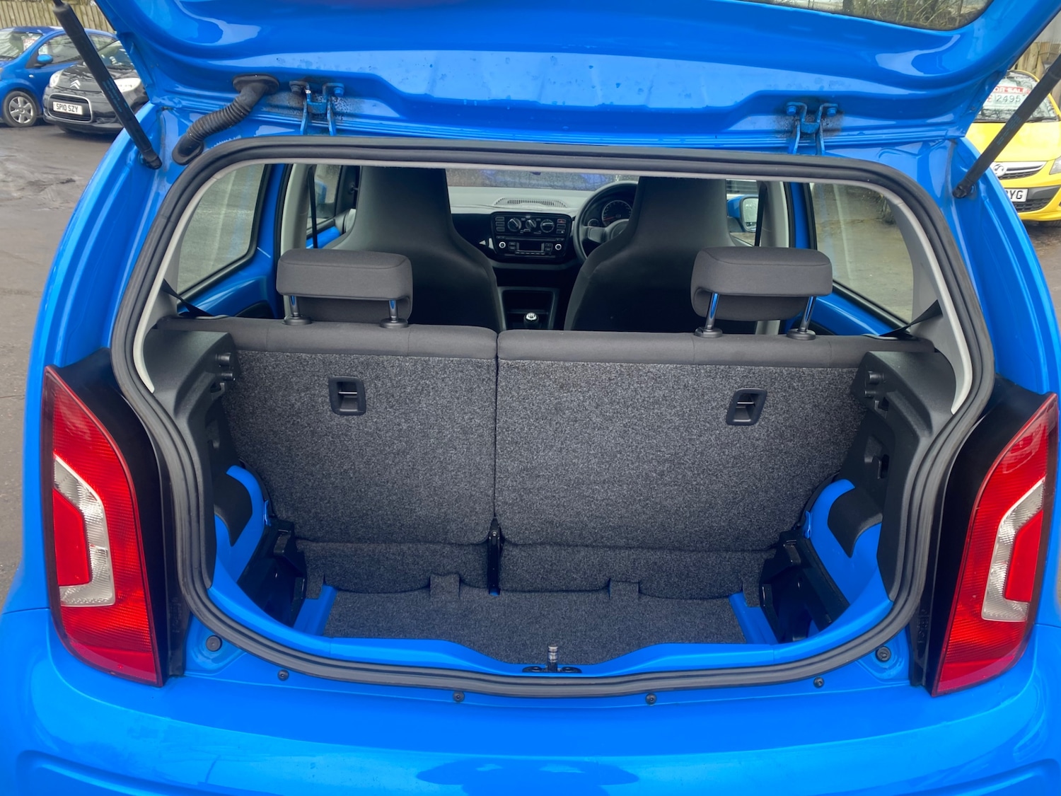 Used Volkswagen up! 2014 for sale - 77693823: Photo 9