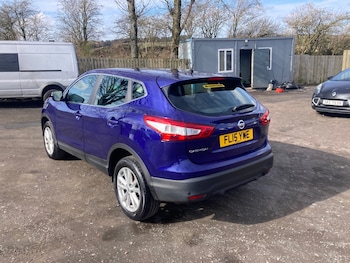 Used Nissan Qashqai 2015 for sale - 77932349: Photo