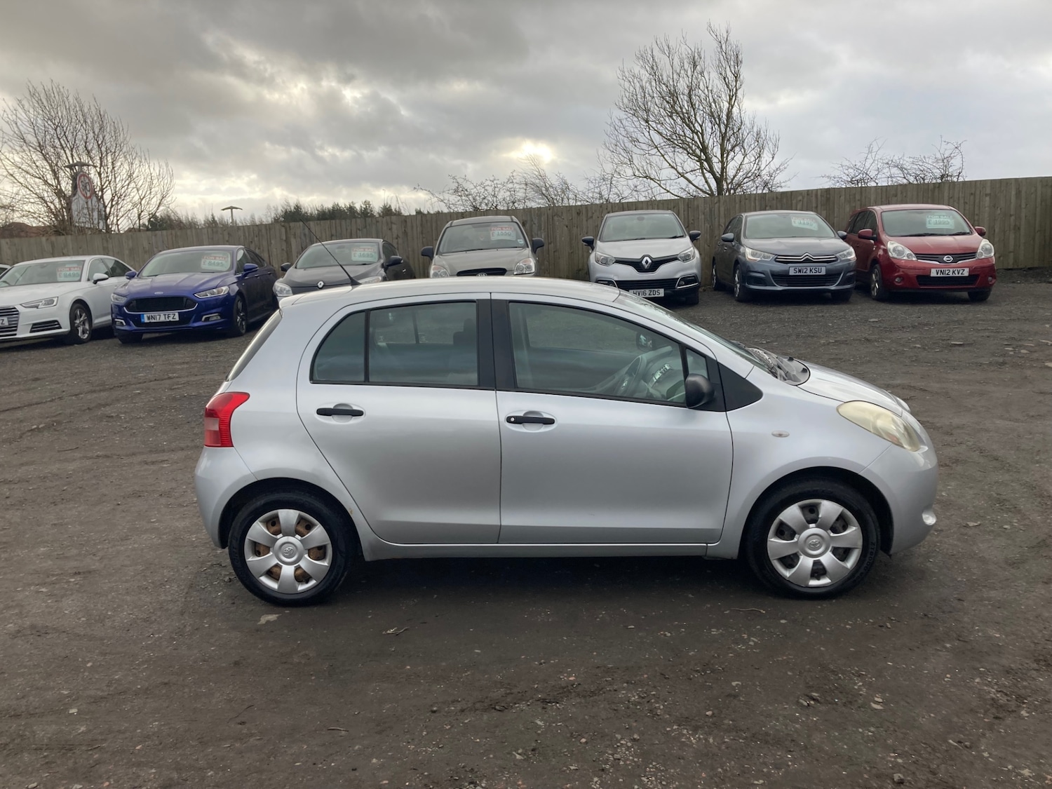 Used Toyota Yaris 2006 for sale - 76946009: Photo 6