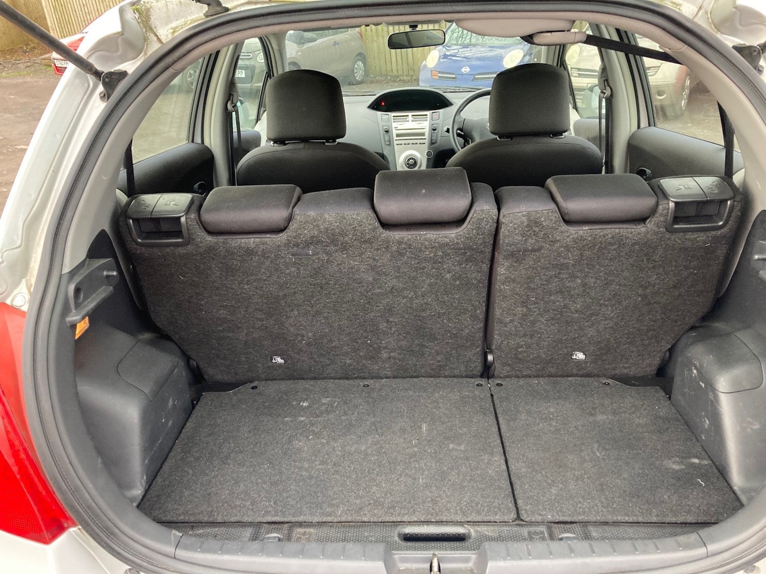 Used Toyota Yaris 2006 for sale - 76946009: Photo 9