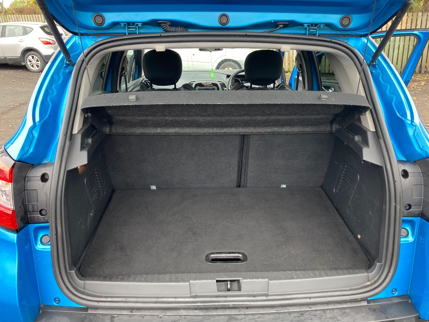Used Renault Captur 2015 for sale - 76159476: Photo 9