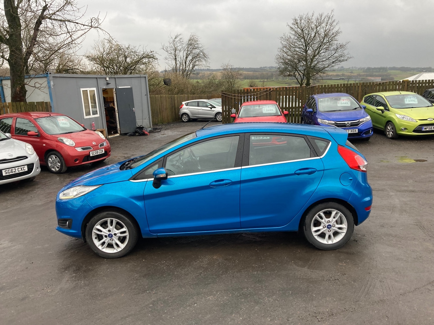 Used Ford Fiesta 2016 for sale - 77283707: Photo 2
