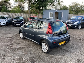Used Peugeot 107 2013 for sale - 76332066: Photo 3