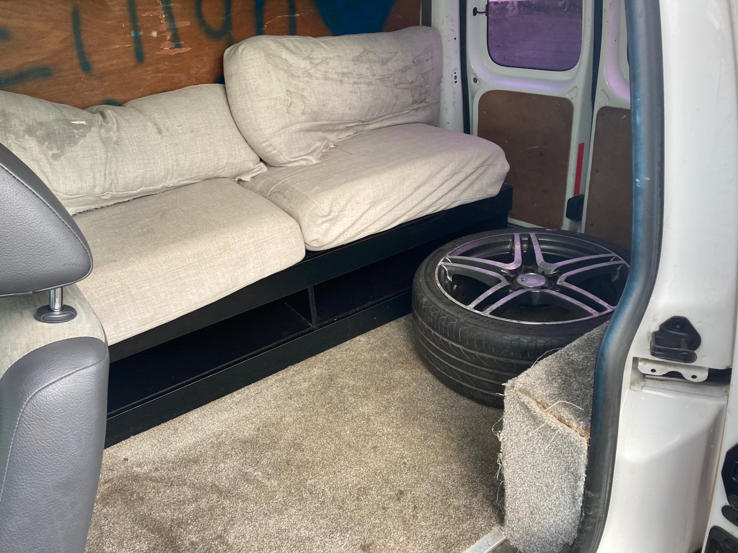 Used Volkswagen Caddy 2011 for sale - 76504749: Photo 8