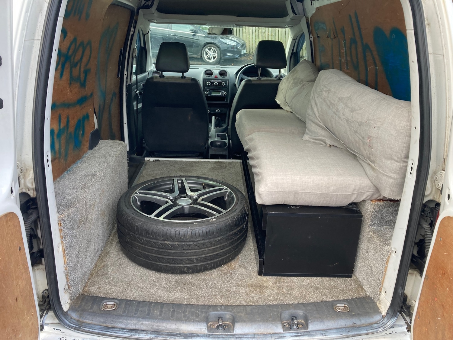 Used Volkswagen Caddy 2011 for sale - 76504749: Photo 9