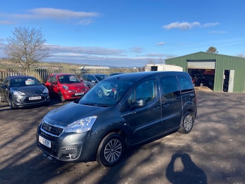 Used Peugeot Partner Tepee 2016 for sale - 77793019: Photo