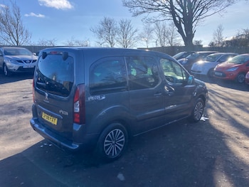 Used Peugeot Partner Tepee 2016 for sale - 77793019: Photo