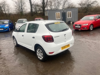 Used Dacia Sandero 2017 for sale - 77483751: Photo