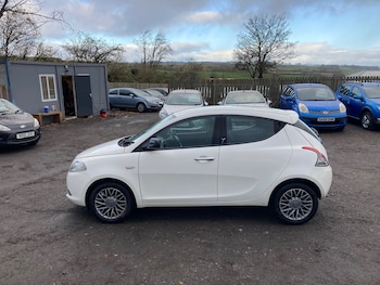 Used Chrysler Ypsilon 2012 for sale - 76555109: Photo