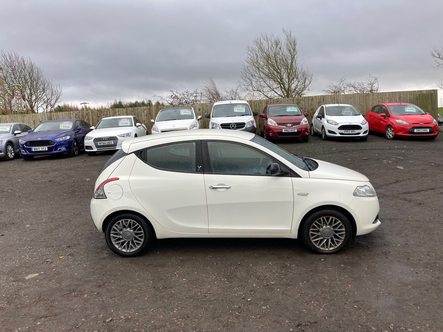 Used Chrysler Ypsilon 2012 for sale - 76555109: Photo 6