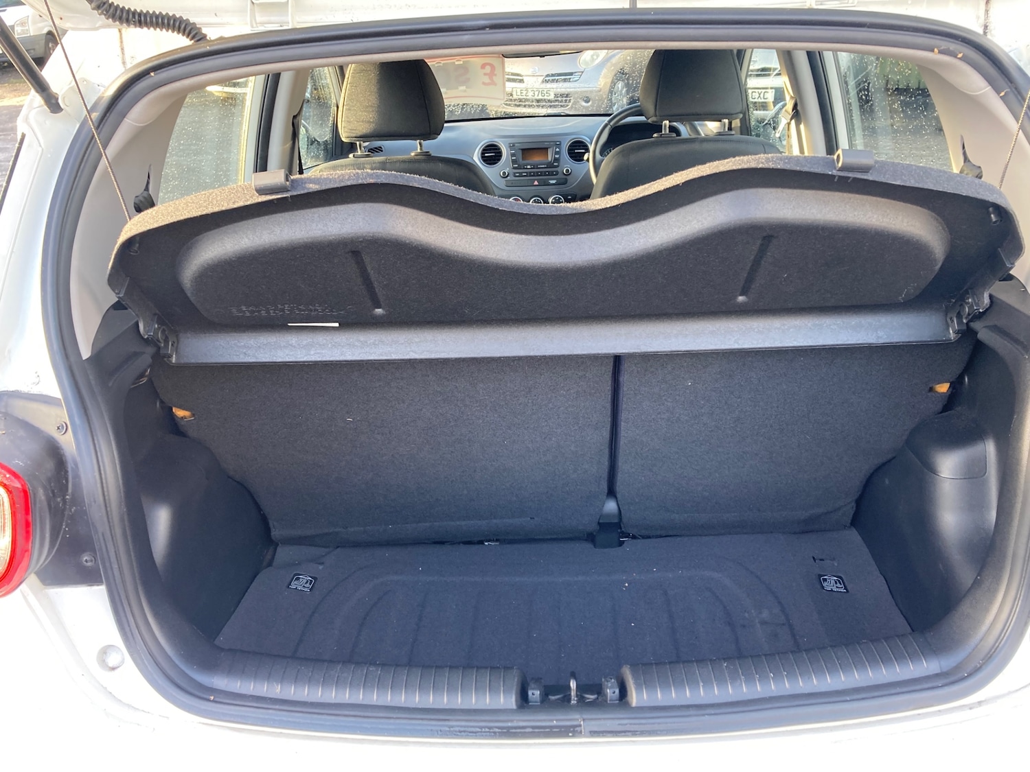 Used Hyundai i10 2019 for sale - 77129274: Photo 9