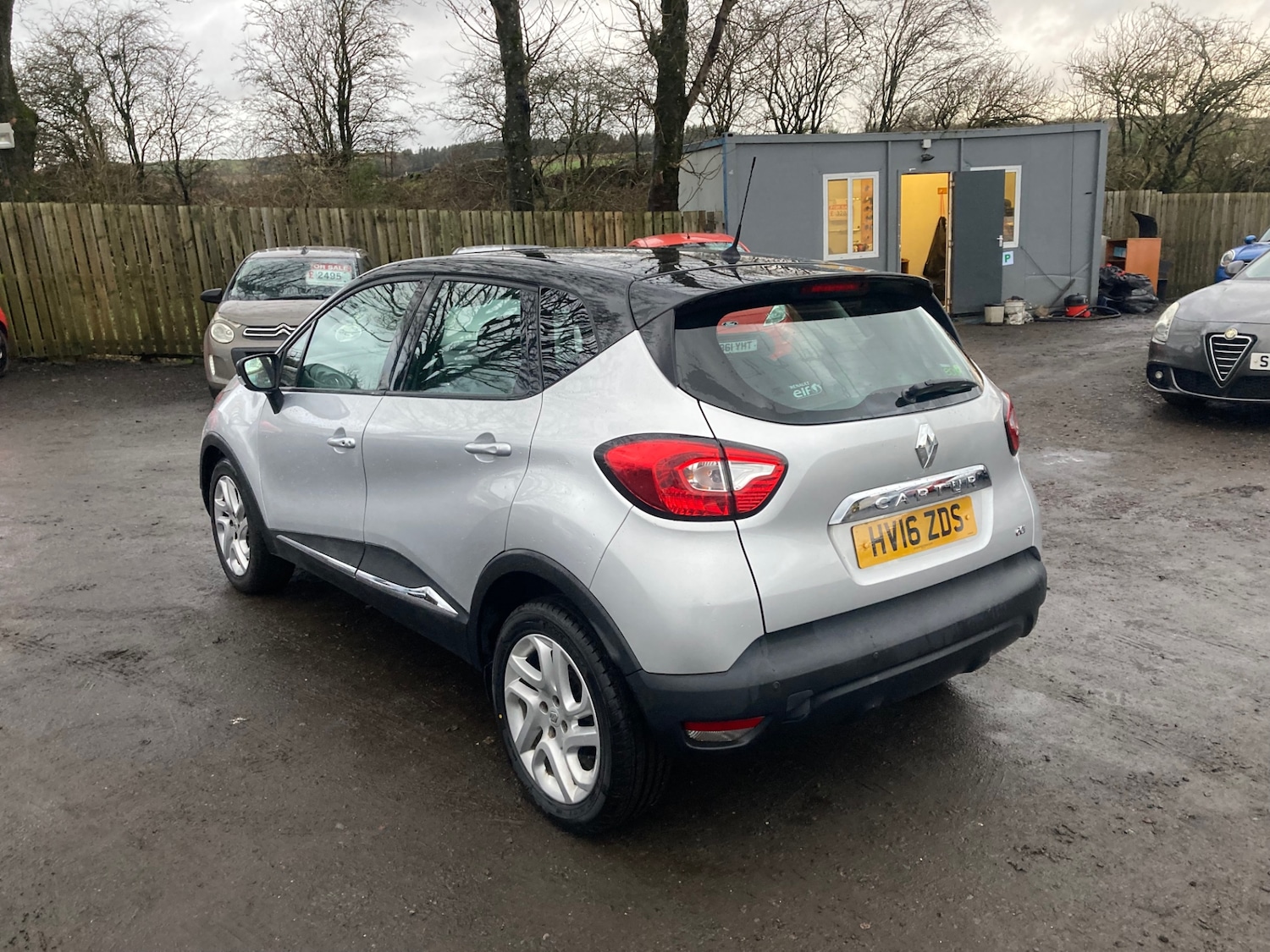 Used Renault Captur 2016 for sale - 76884663: Photo 3