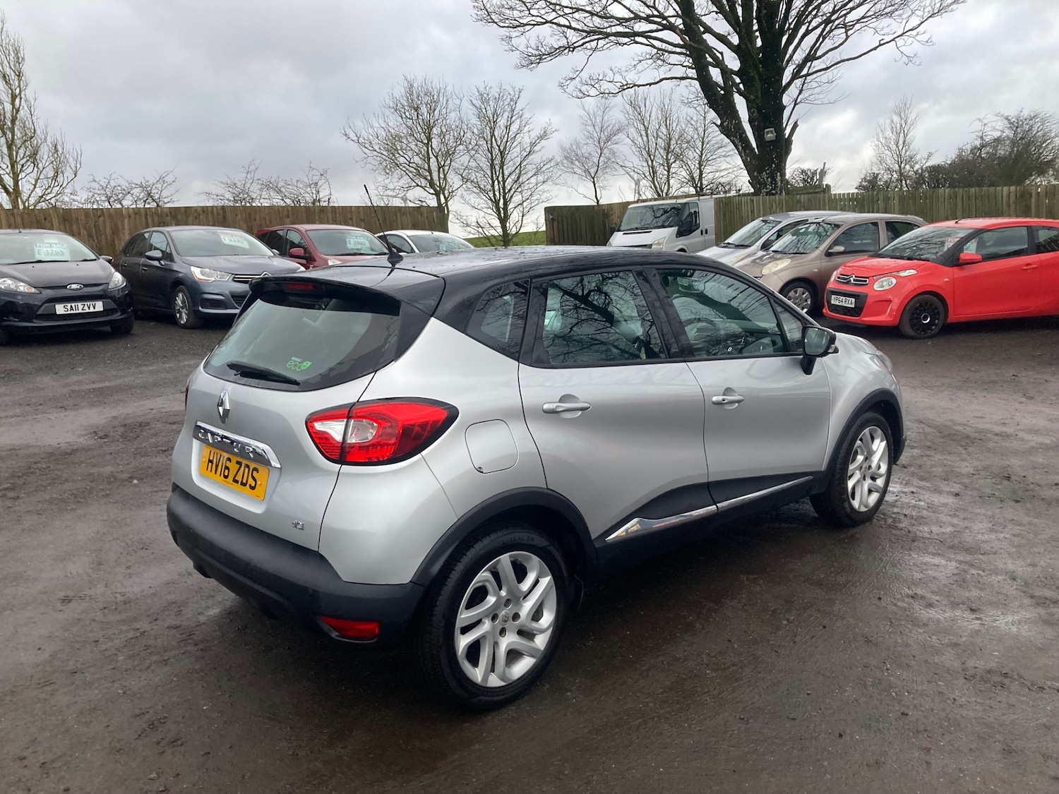 Used Renault Captur 2016 for sale - 76884663: Photo 4