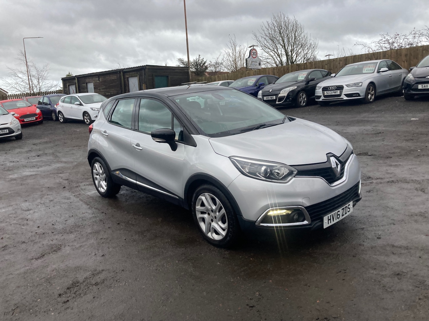 Used Renault Captur 2016 for sale - 76884663: Photo 5