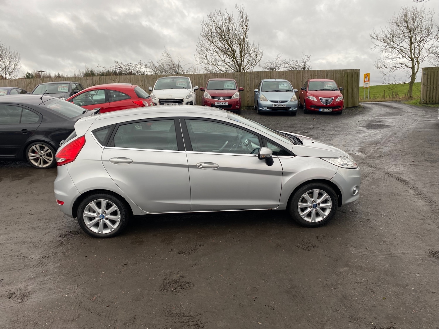 Used Ford Fiesta 2010 for sale - 76720376: Photo 5