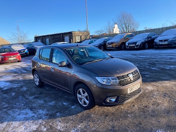 2017 (17) - 0.9 TCe Laureate 5dr