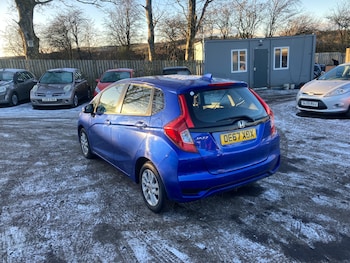 Used Honda Jazz 2018 for sale - 77107870: Photo