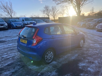 Used Honda Jazz 2018 for sale - 77107870: Photo
