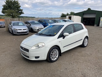 Used Fiat Grande Punto 2009 for sale - 75541967: Photo