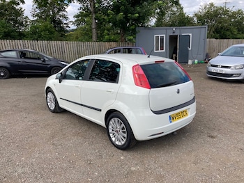 Used Fiat Grande Punto 2009 for sale - 75541967: Photo