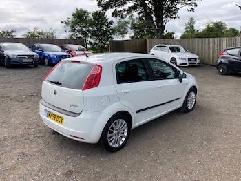 Used Fiat Grande Punto 2009 for sale - 75541967: Photo