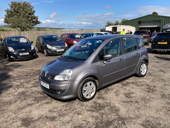 2010 (10) - 1.5 dCi 86 Dynamique 5dr QS5