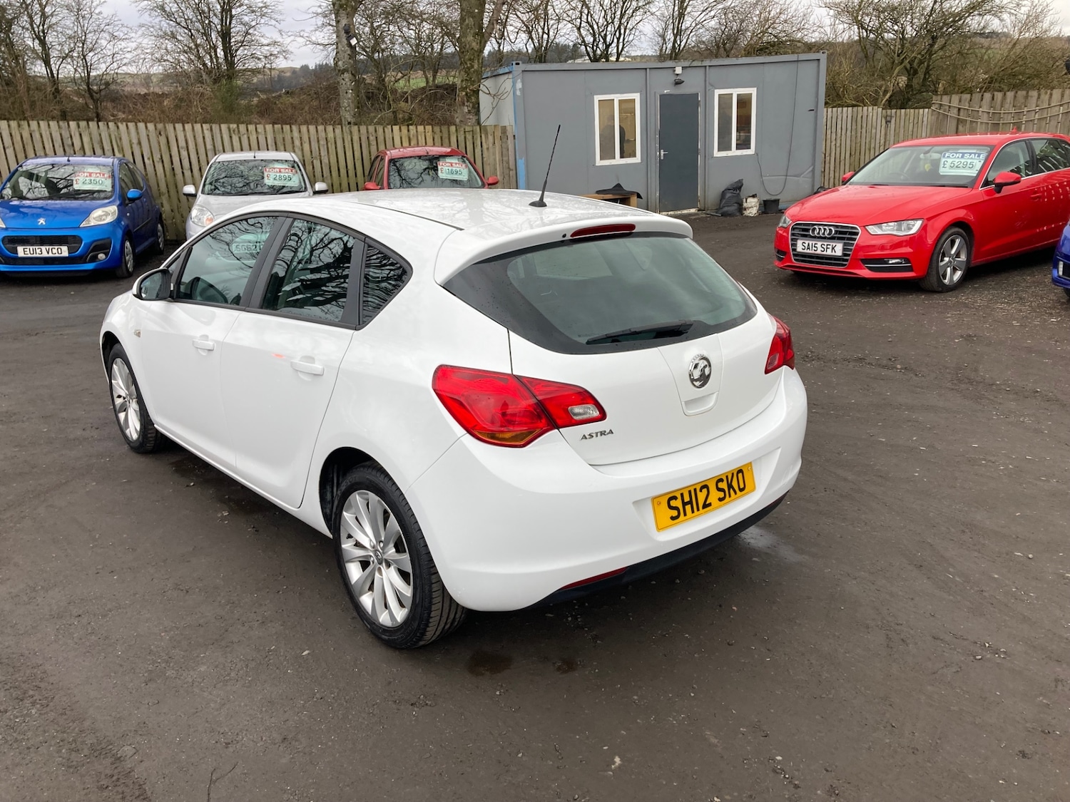 Used Vauxhall Astra 2012 for sale - 77423755: Photo 3