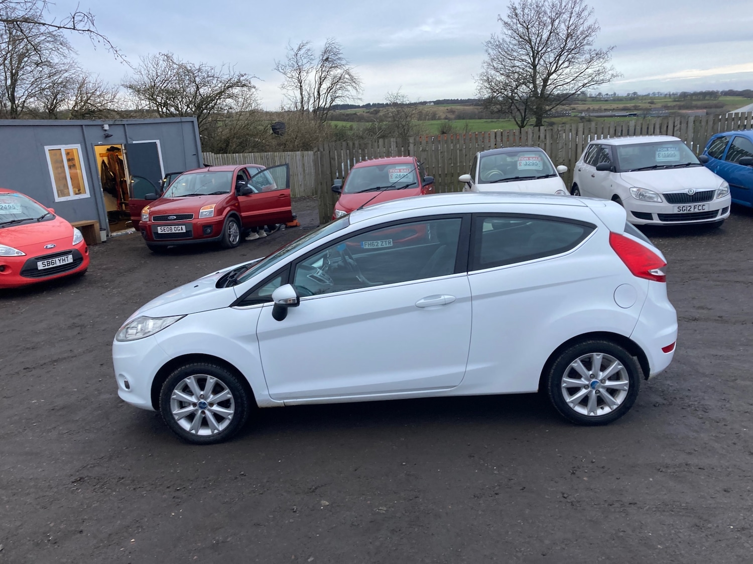 Used Ford Fiesta 2010 for sale - 76836796: Photo 2