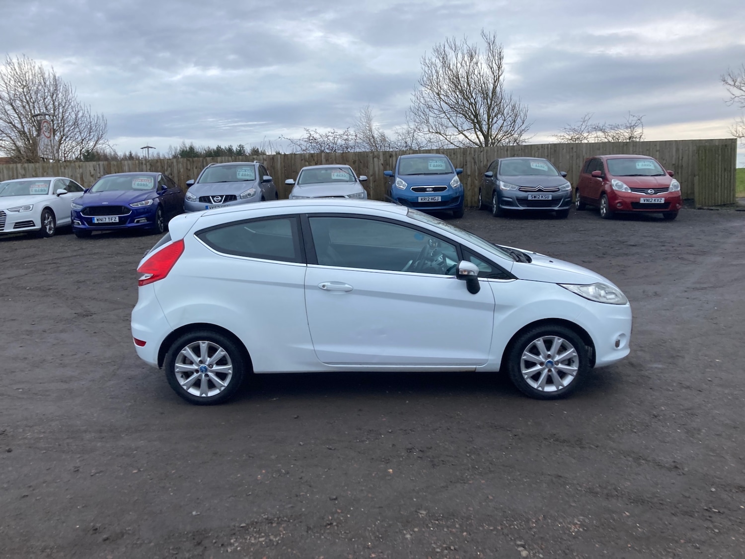 Used Ford Fiesta 2010 for sale - 76836796: Photo 6