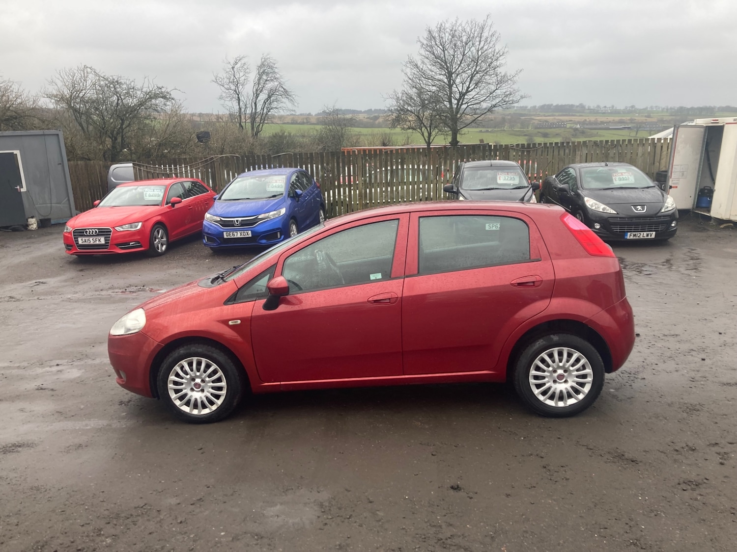 Used Fiat Grande Punto 2010 for sale - 77318698: Photo 2